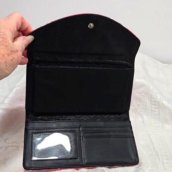 Adrienne Vittadini. Floral Pink. Clutch Wallet. - Picture 3 of 10